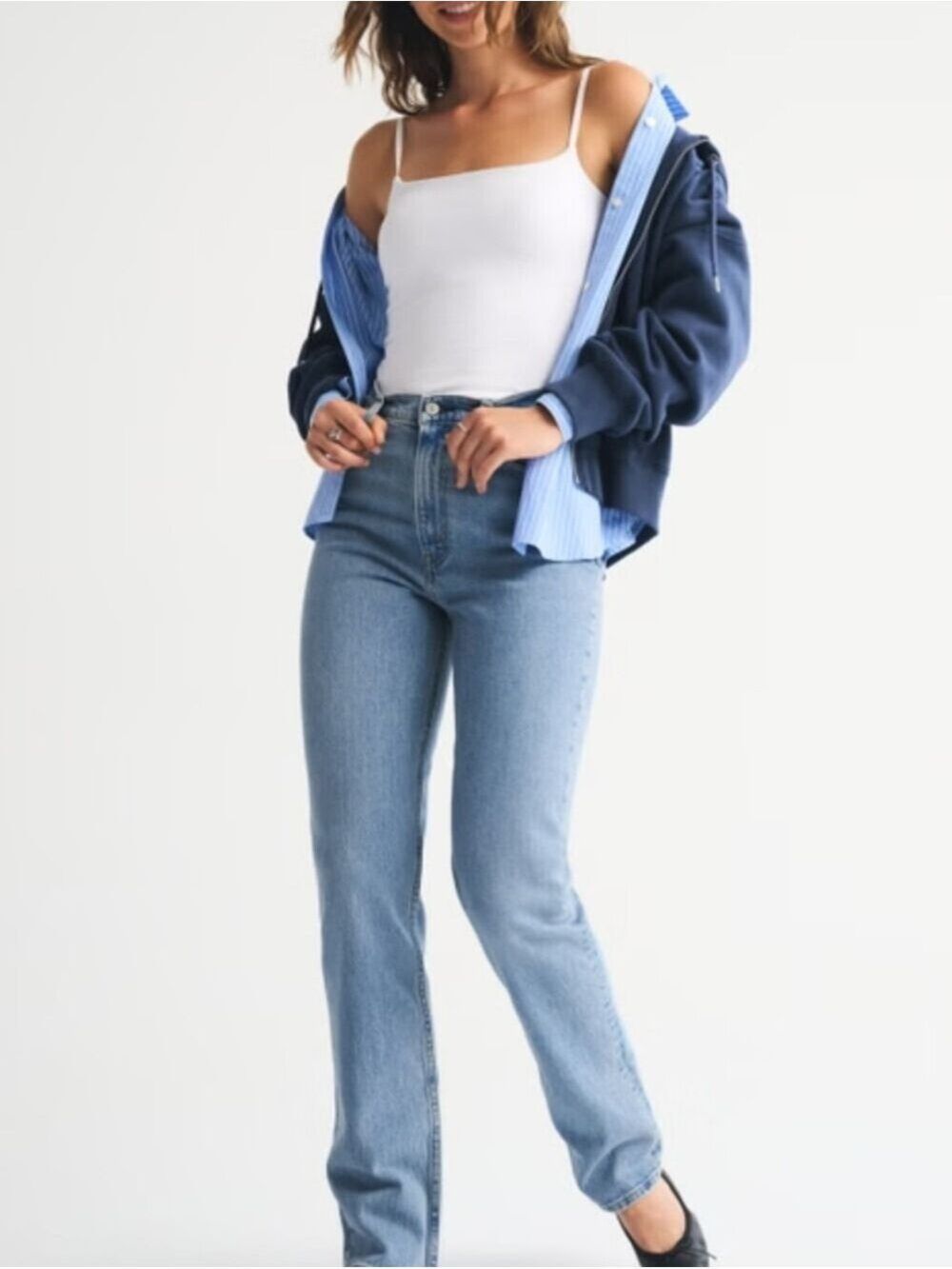 ABERCROMBIE & FITCH ULTRA HIGH RISE 90s SLIM STRAIGHT JEAN SIZE 32/14